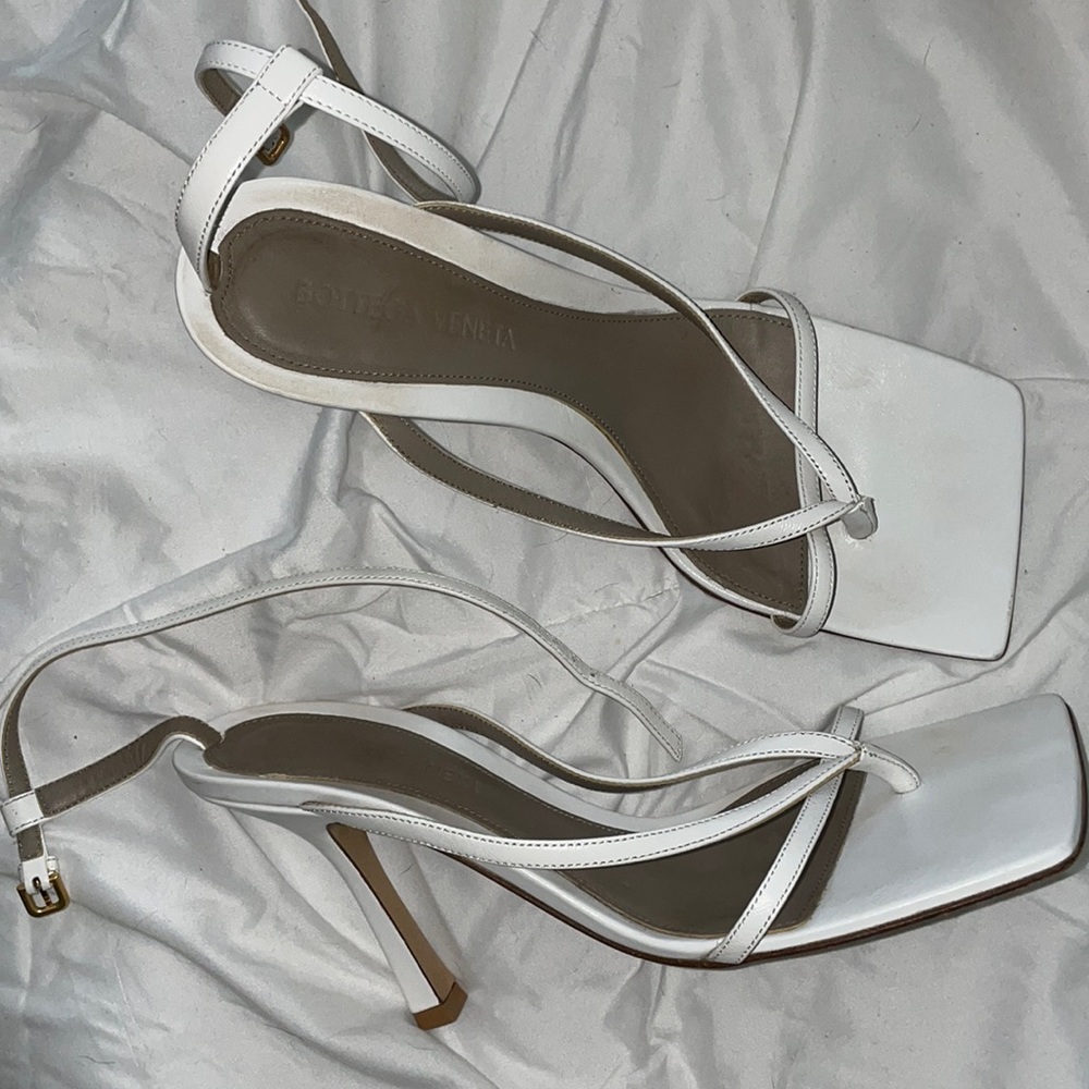 Bottega Veneta white strappy heel